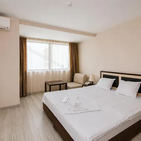 Budget Beachfront Golden Sands Varna